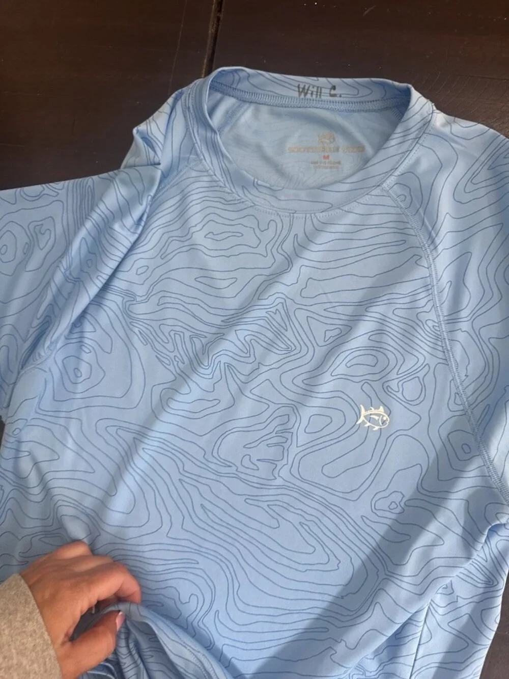 Southern Tide T3 Tide To Trail Light Blue With Dark Blue Design Men's Shirt Med - Picture 2 of 3